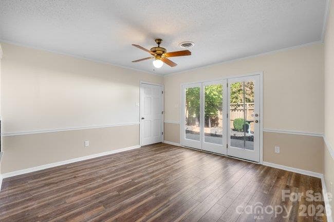 Condominium at 746 N Main Street, Mooresville, photo 11 of 30
