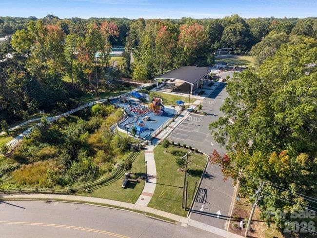 Condominium at 746 N Main Street, Mooresville, photo 29 of 30