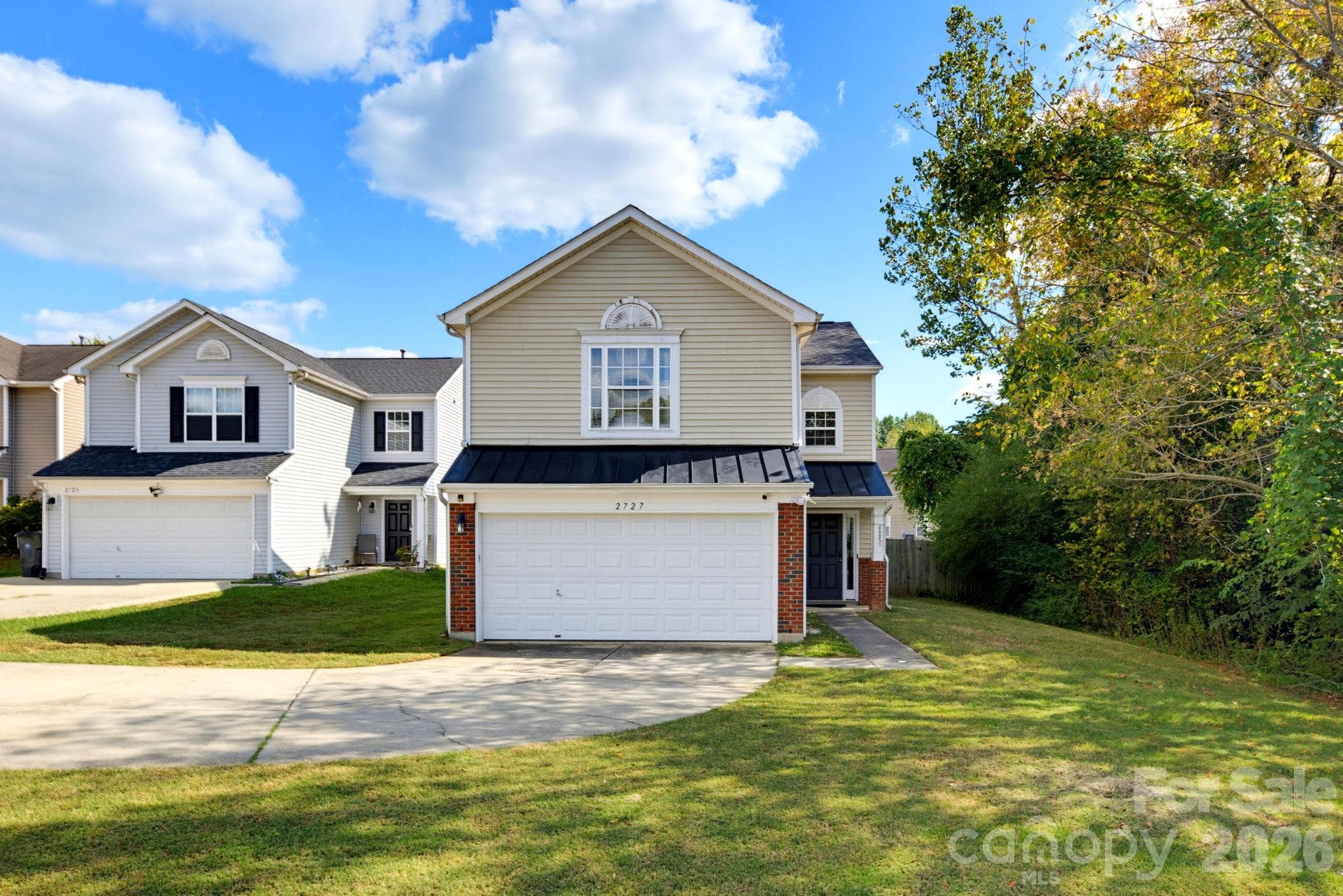 2727 North Valley Court