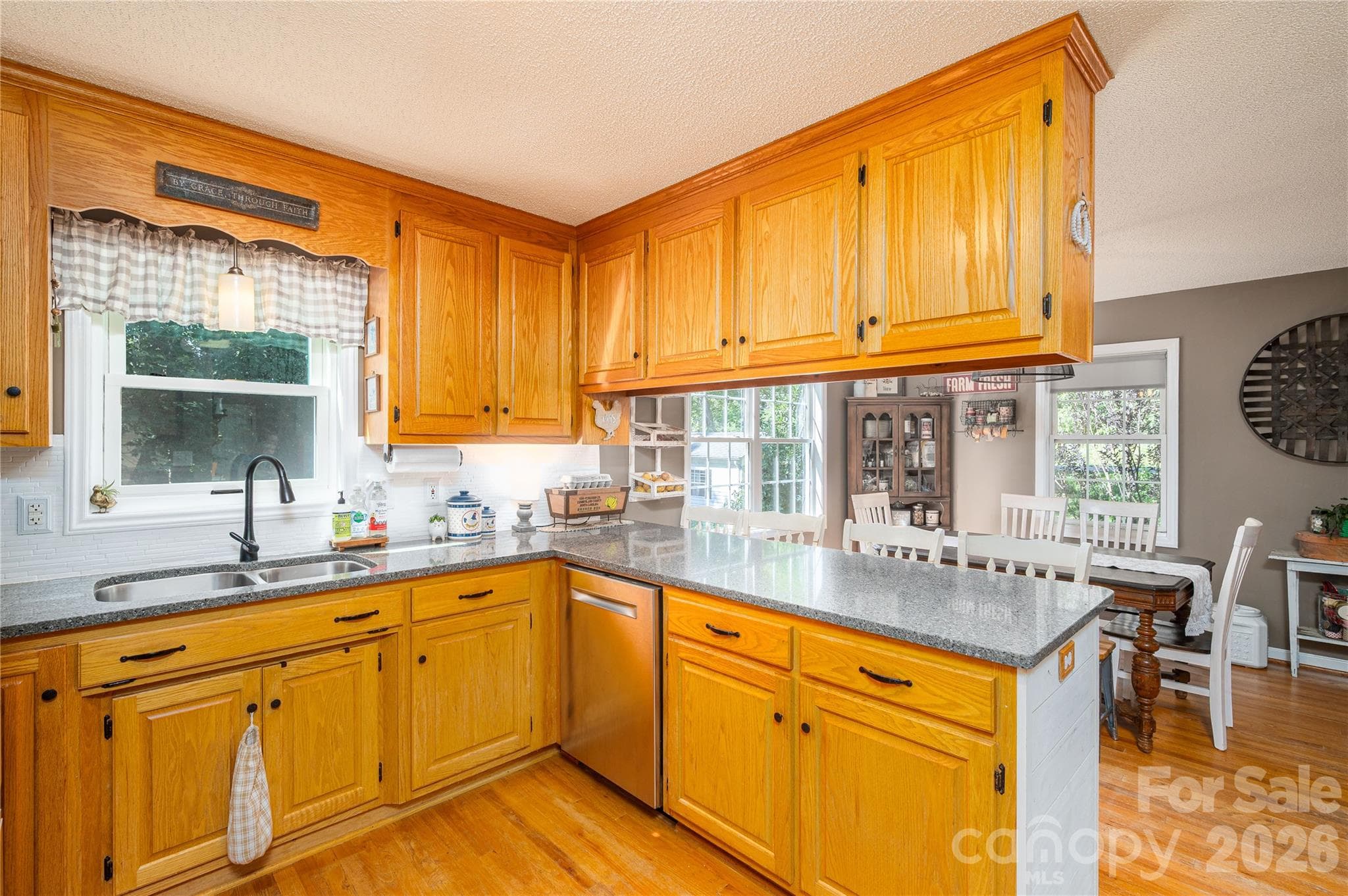 Single Family Residence at 7180 Forney Hill Road, Denver, photo 8 of 34