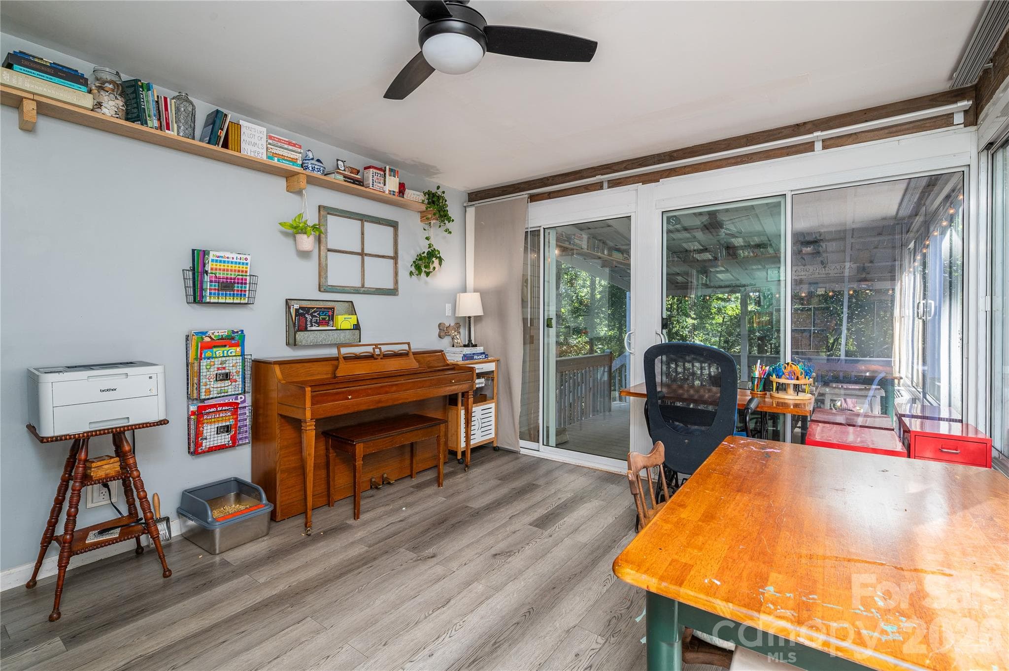 Single Family Residence at 7180 Forney Hill Road, Denver, photo 11 of 34