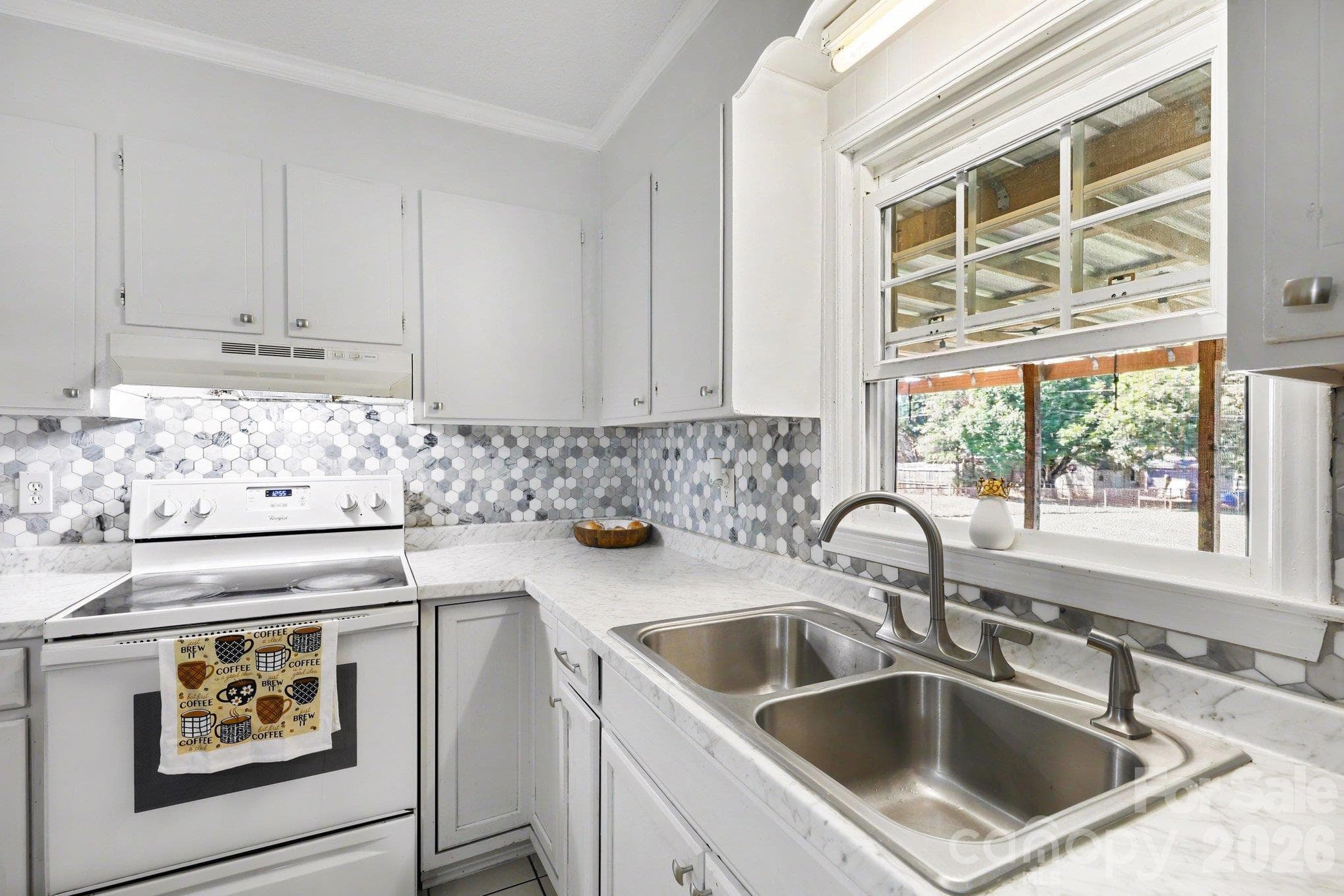 Single Family Residence at 160 E Chamblee Drive, Salisbury, photo 12 of 28