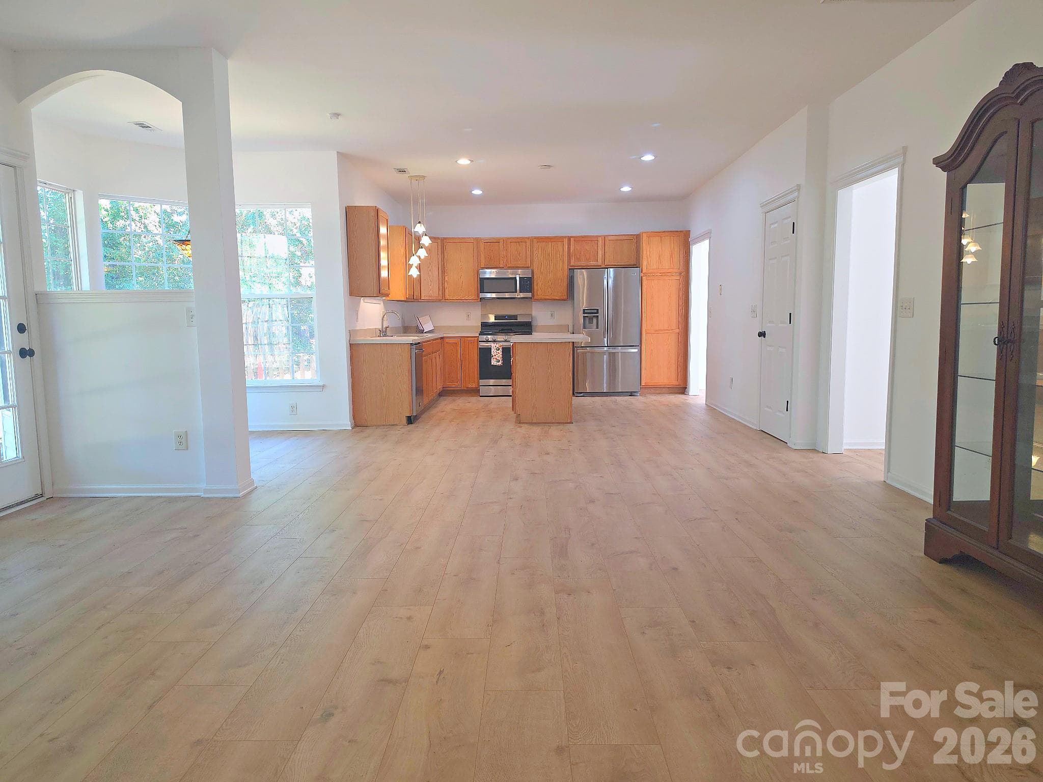 Single Family Residence at 5708 Falls Ridge Lane, Charlotte, photo 11 of 47