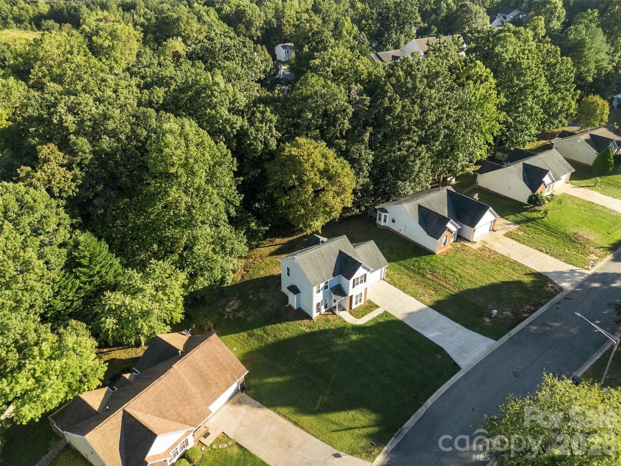 Single Family Residence at 2374 Eagle Glen Court, Gastonia, photo 41 of 42