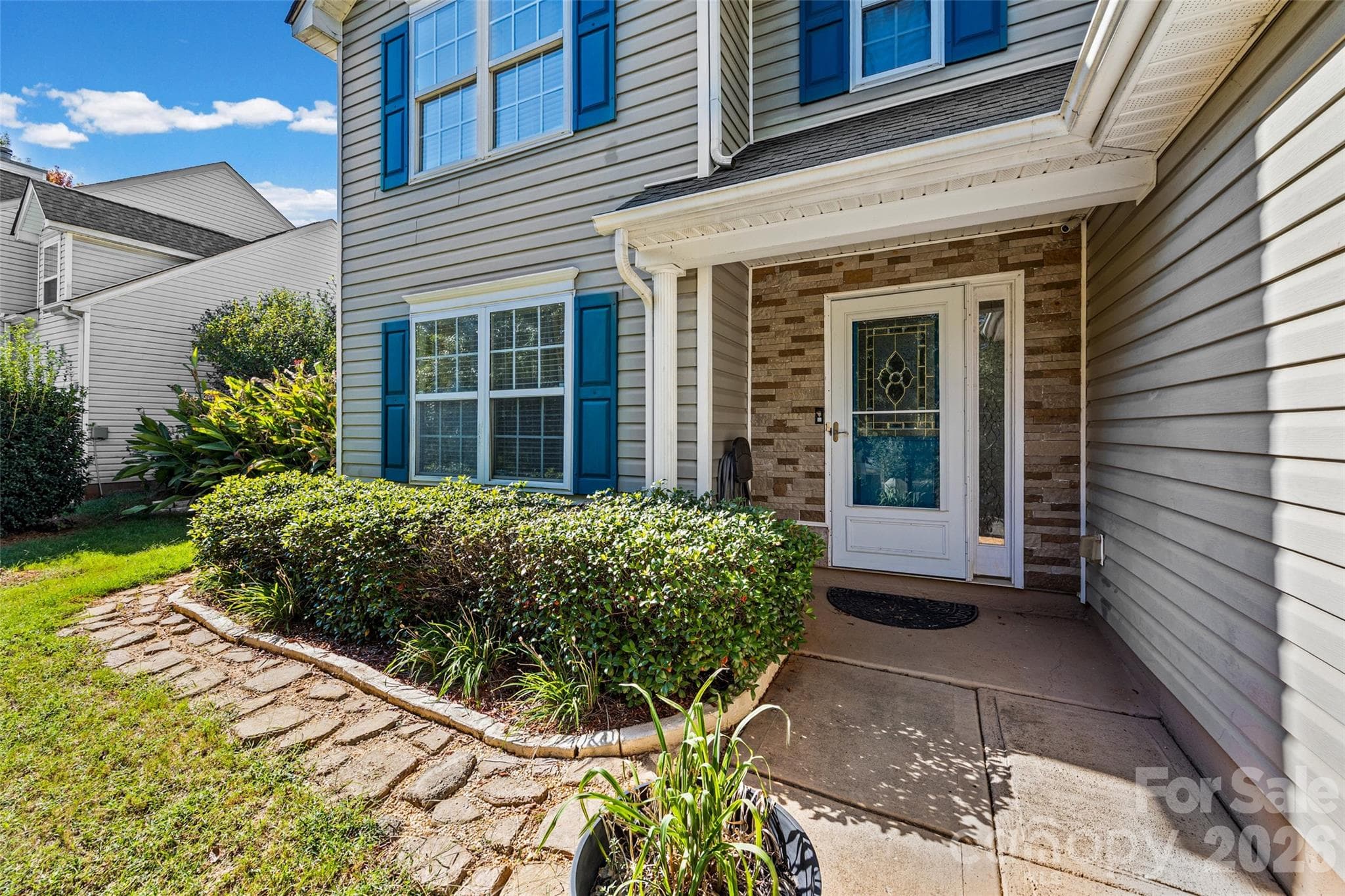 1277 Winding Path Road