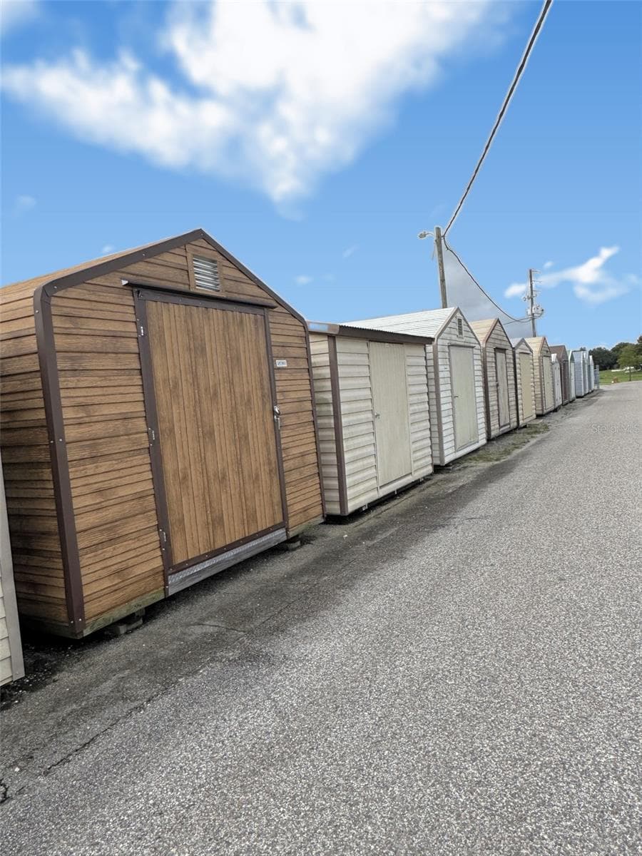 SECURED STORAGE AREA - 12 SADDLEBAG TRL N, LAKE WALES