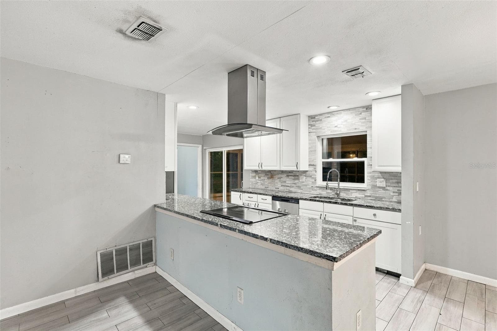 Single Family Residence at 101 HIGHLAND AVE, DEBARY, photo 30 of 55