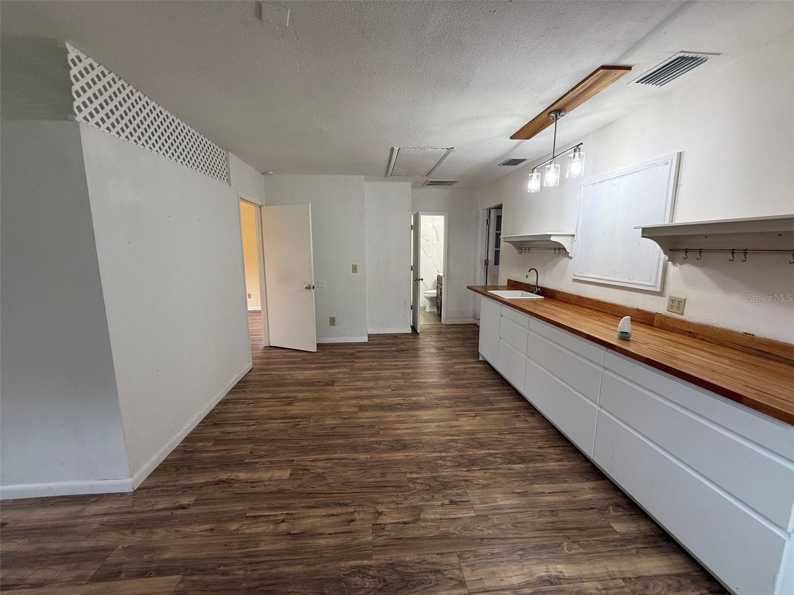 Single Family Residence at 36146 BROWNING RD, DADE CITY, photo 11 of 25