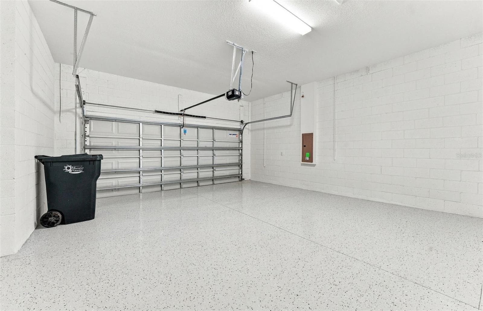 2 Car Garage w/Epoxy Flooring - 11316 CLAY AVE, PARRISH
