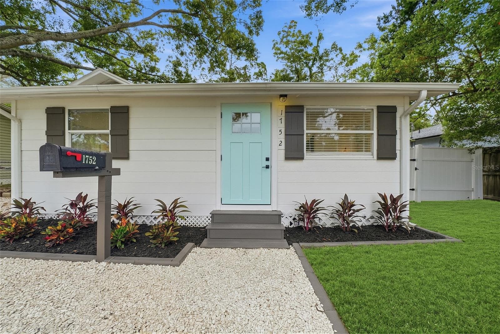 Single Family Residence at 1752 42ND ST S, ST PETERSBURG, photo 4 of 34