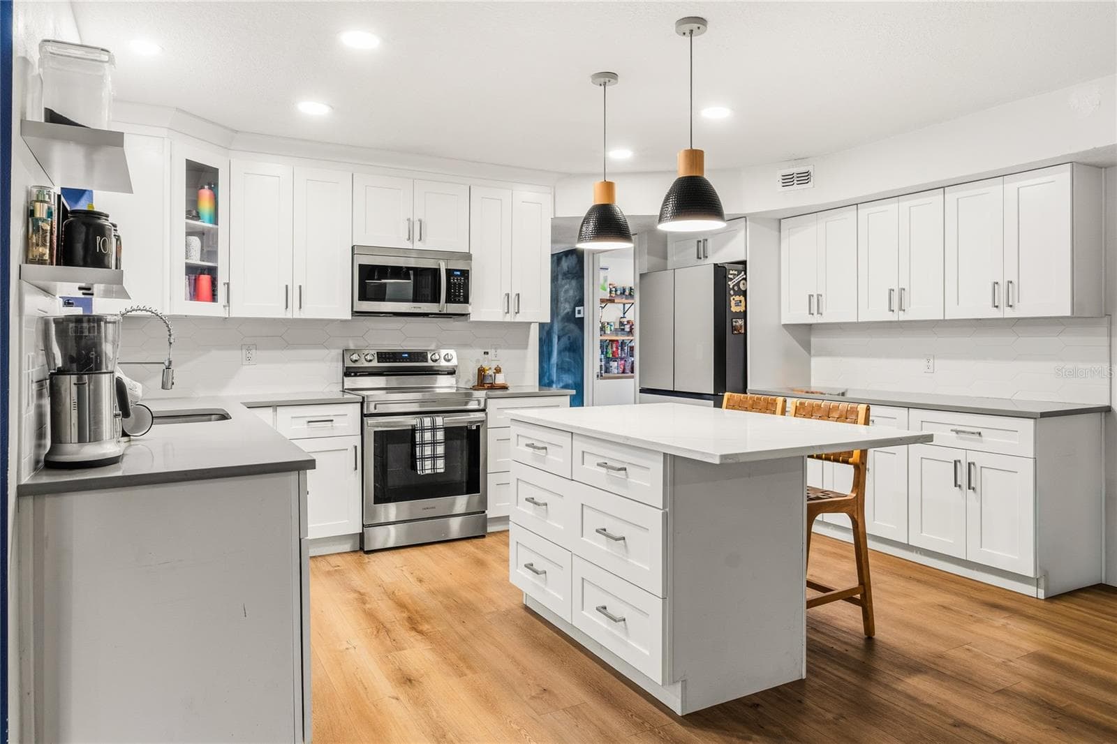Single Family Residence at 4161 ALDERGATE PL, WINTER SPRINGS, photo 11 of 51