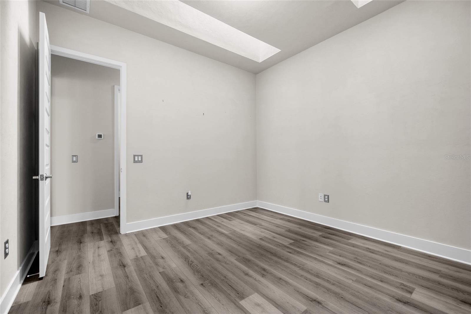 Office with Skylights - 1329 NW 132ND BLVD, NEWBERRY