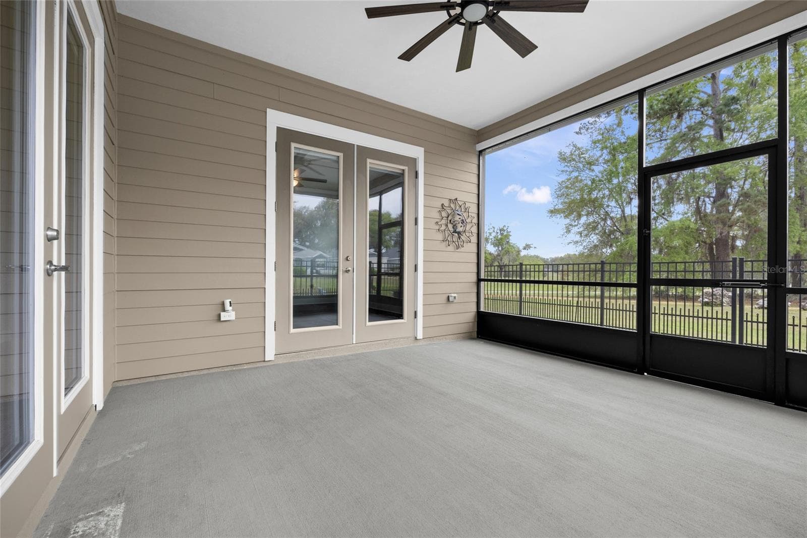 Screened Lanai - 1329 NW 132ND BLVD, NEWBERRY