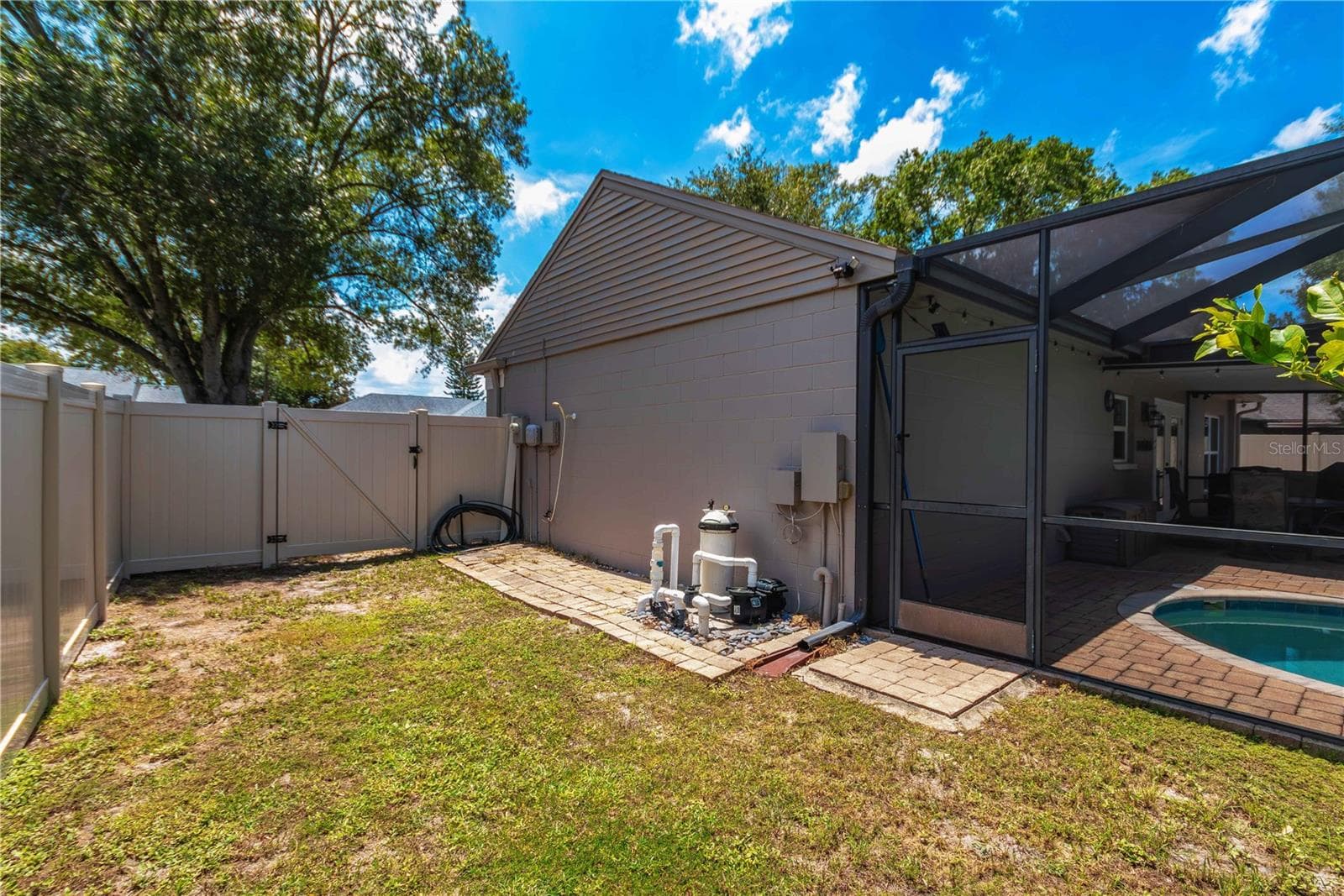 Single Family Residence at 4311 COUNTY BREEZE DR, NEW PORT RICHEY, photo 27 of 35