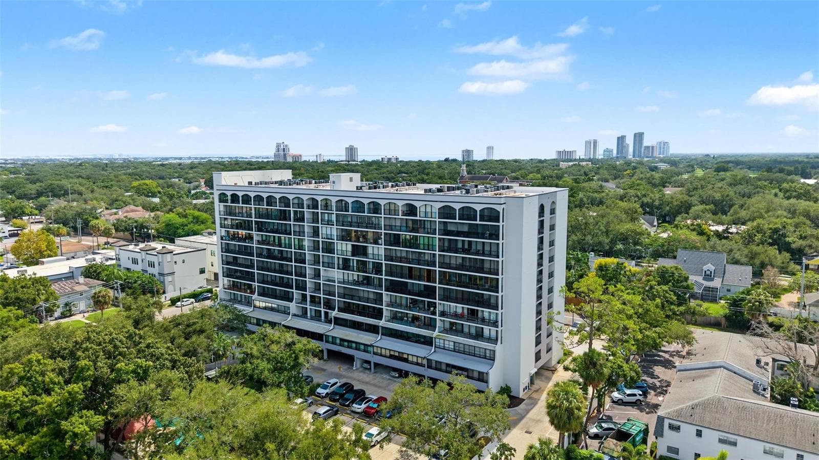 3211 W SWANN AVE #203
