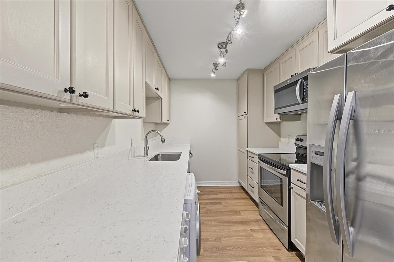 Condominium at 3211 W SWANN AVE #203, TAMPA, photo 7 of 43
