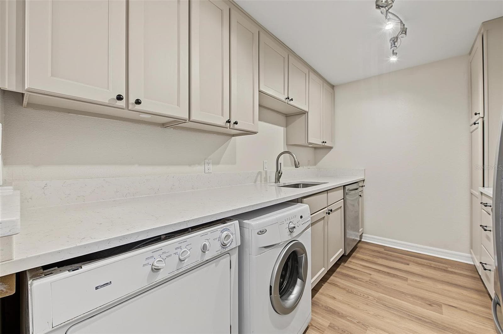 Condominium at 3211 W SWANN AVE #203, TAMPA, photo 9 of 43