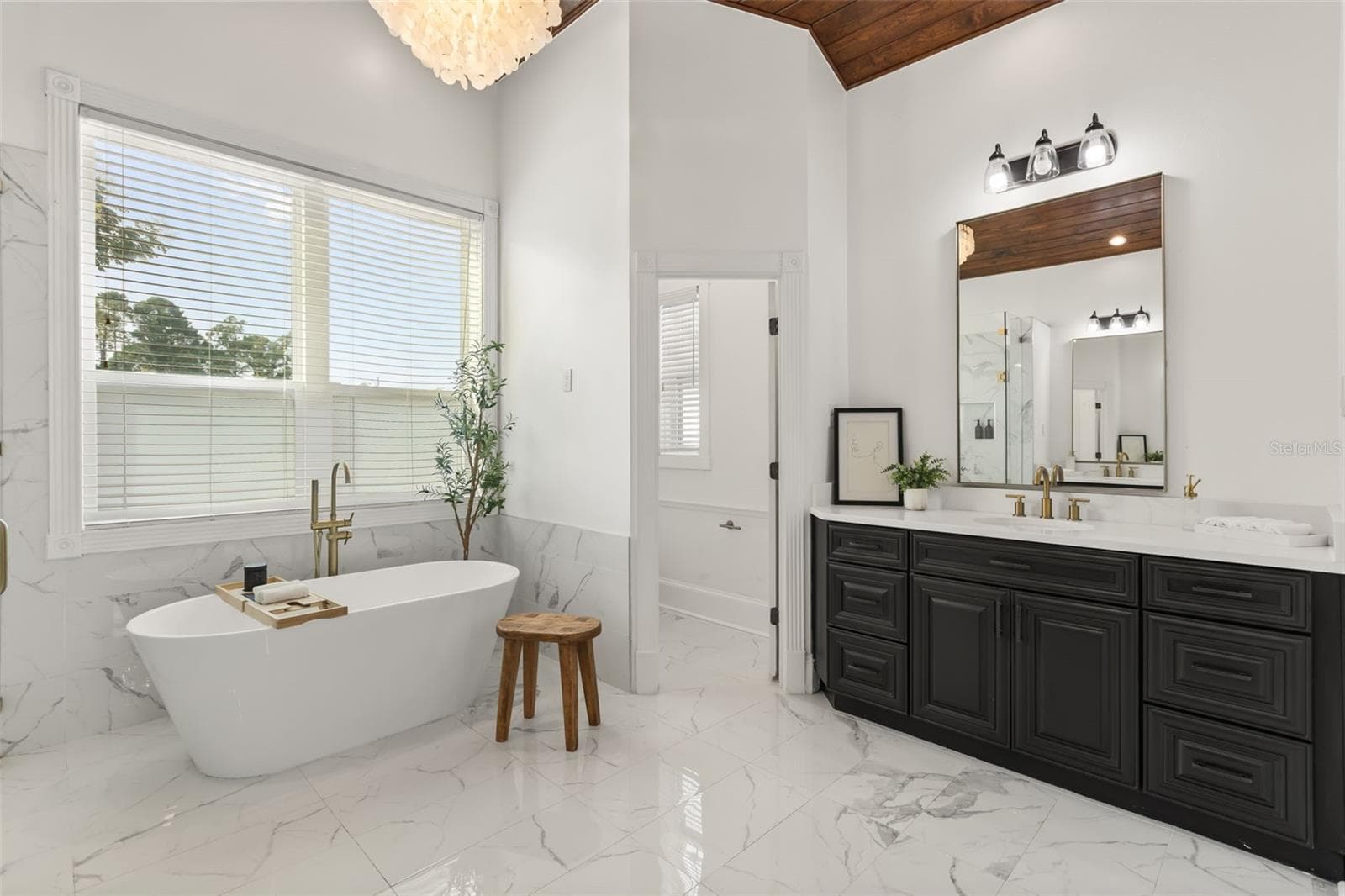 Primary Bathroom - 7703 SADLER RD, MOUNT DORA