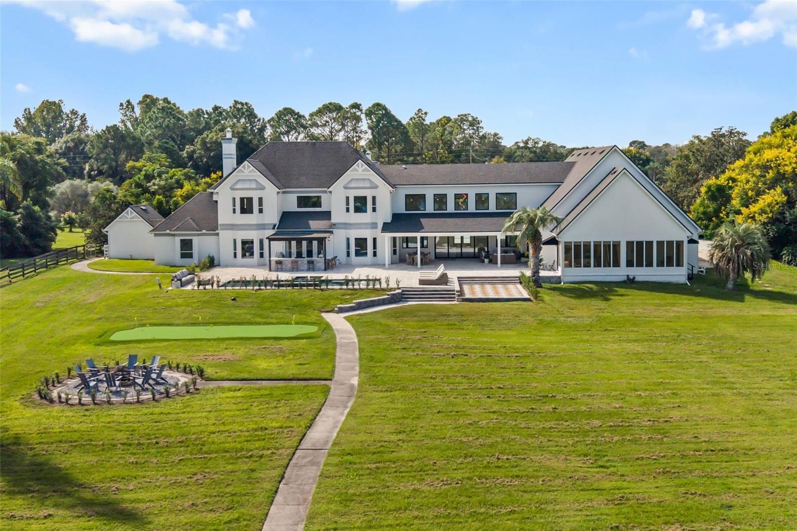 Outdoor Entertainment - 7703 SADLER RD, MOUNT DORA
