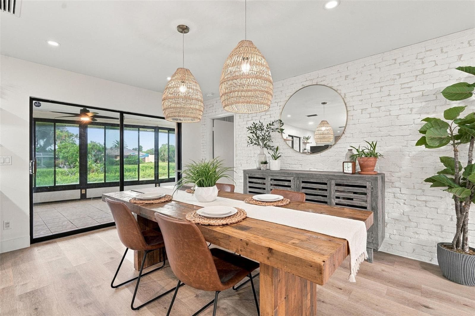 Single Family Residence at 1636 BOB O LINK DR, VENICE, photo 12 of 87