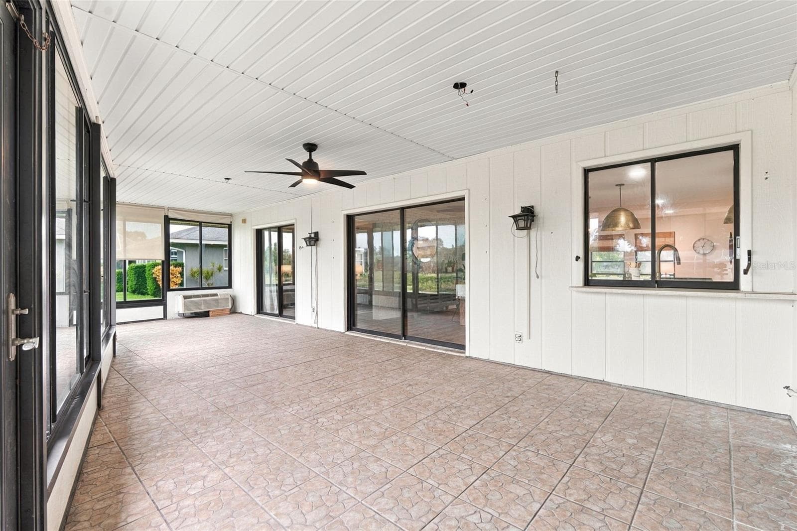 Single Family Residence at 1636 BOB O LINK DR, VENICE, photo 41 of 87