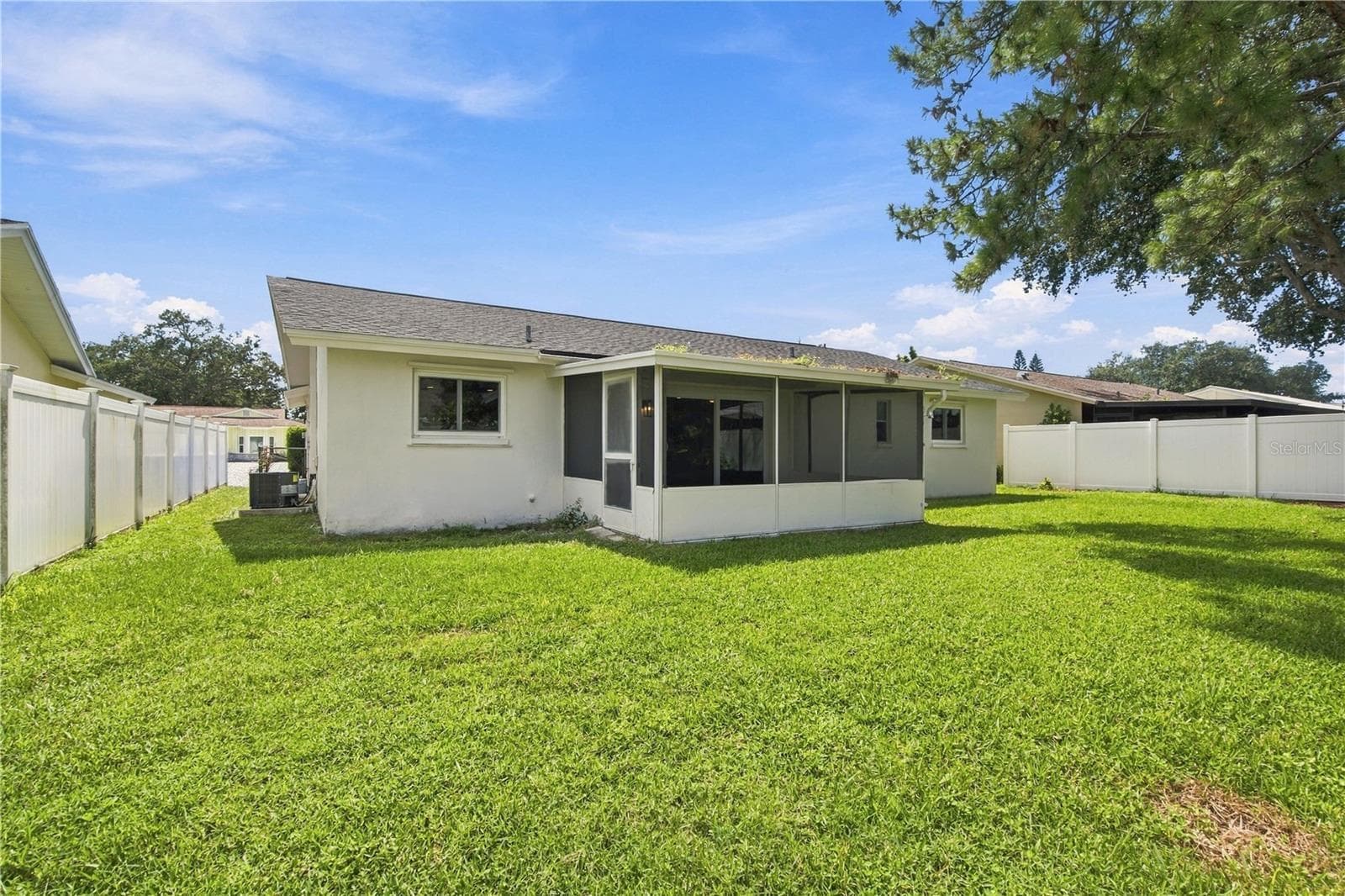 Single Family Residence at 1630 DALE CIR N, DUNEDIN, photo 30 of 37