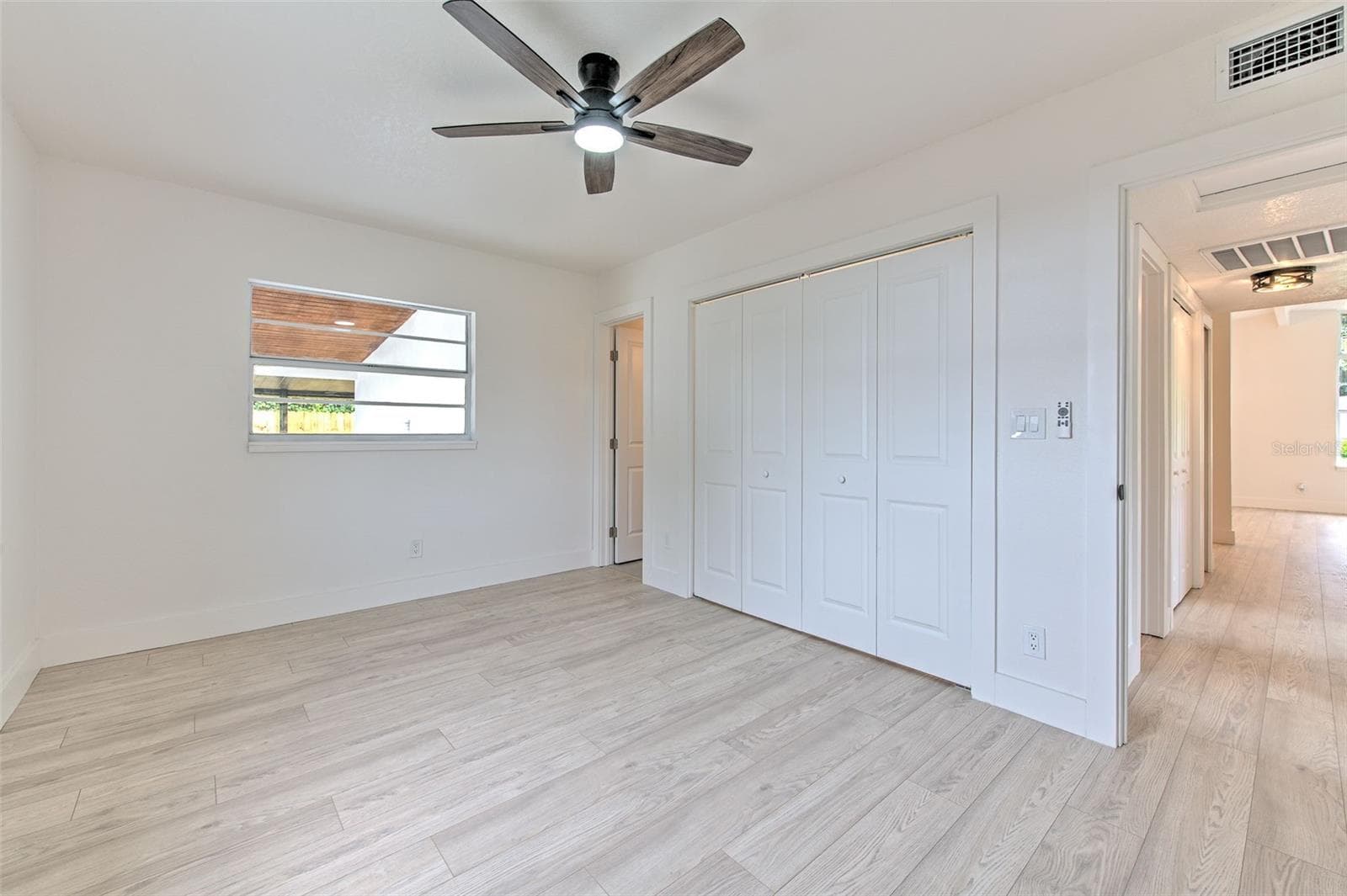 Single Family Residence at 507 SUTTON PL, BRANDON, photo 18 of 40