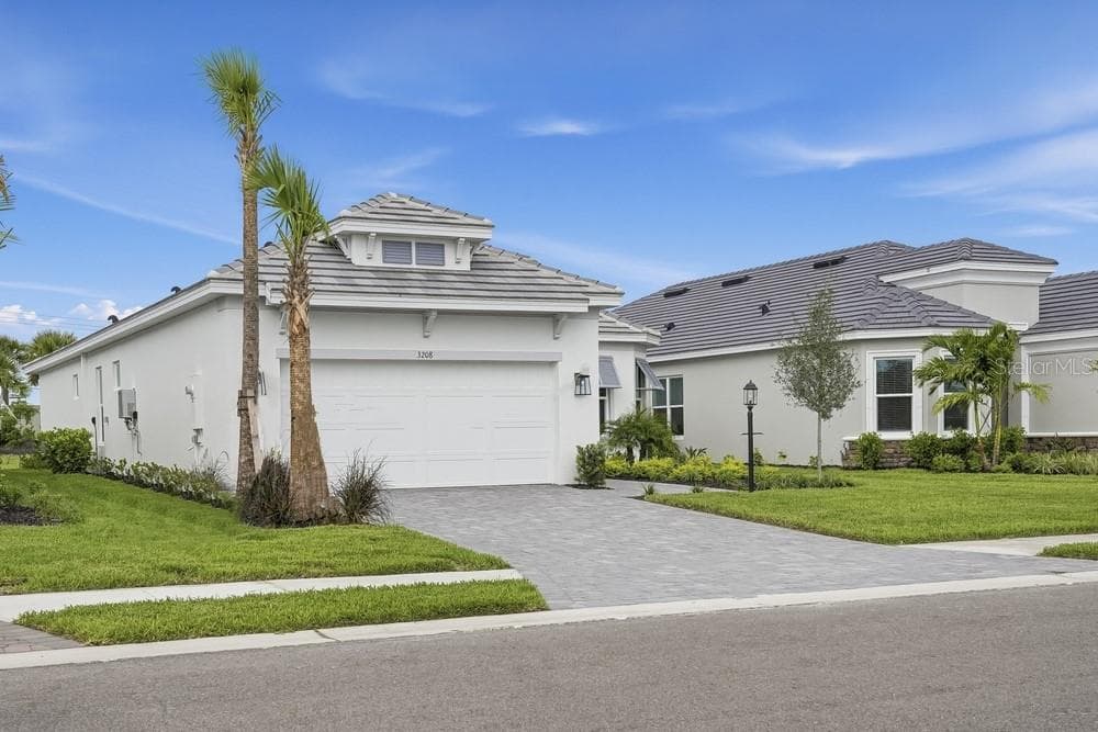 3208 Vicenza ~ Ready Now - 3208 VICENZA CT, BRADENTON
