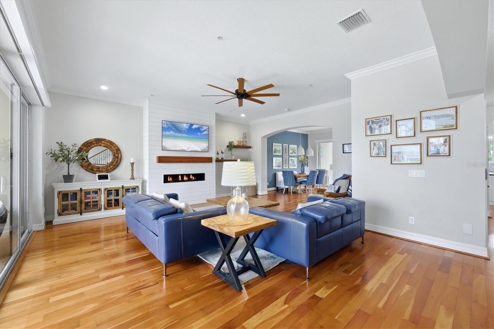 Great Room - 712 GRANADA AVE #2, VENICE