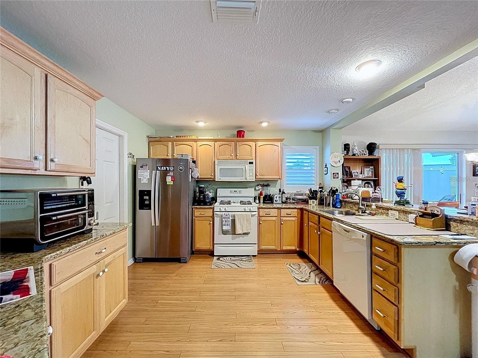 Villa at 388 BRADLEY TER, THE VILLAGES, photo 8 of 29