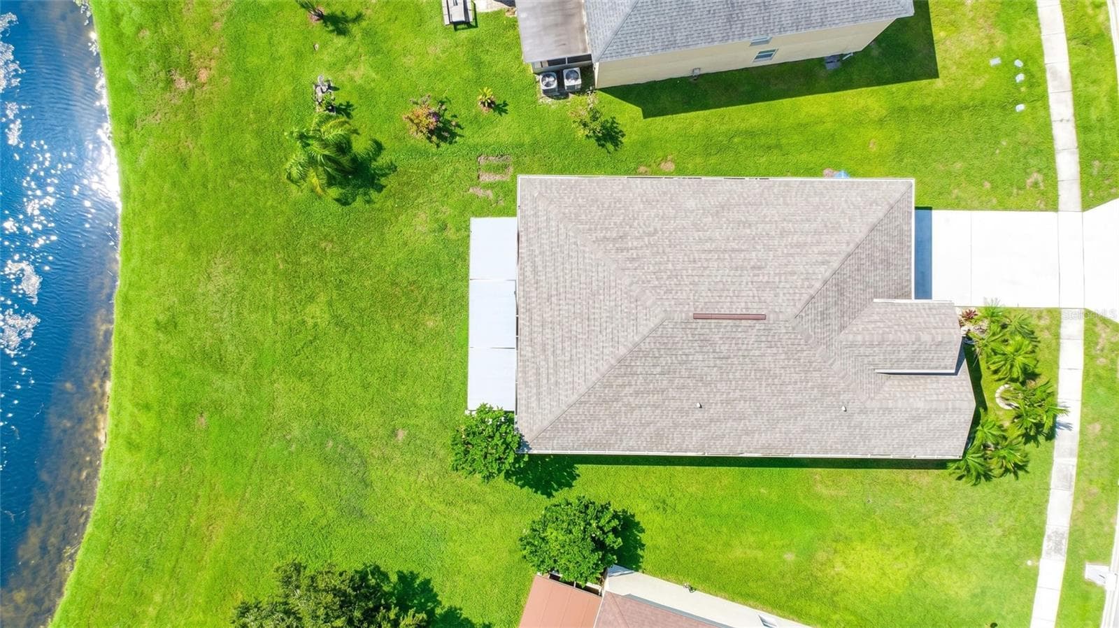Single Family Residence at 2317 WALNUT CANYON DR, KISSIMMEE, photo 6 of 44