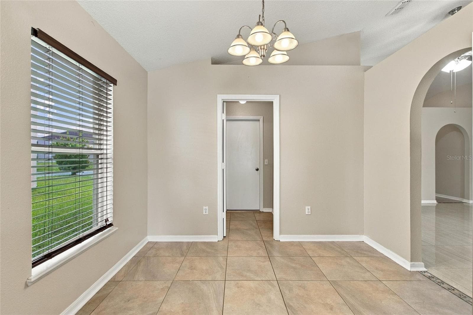 Single Family Residence at 2317 WALNUT CANYON DR, KISSIMMEE, photo 19 of 44