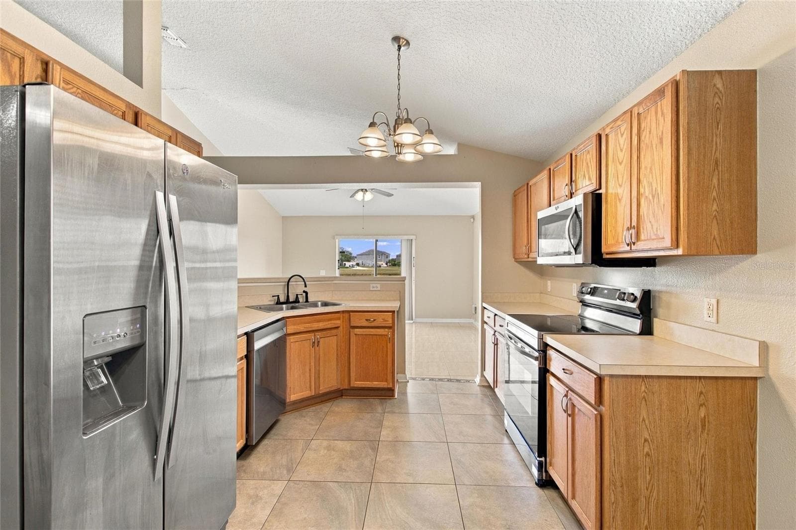 Single Family Residence at 2317 WALNUT CANYON DR, KISSIMMEE, photo 20 of 44