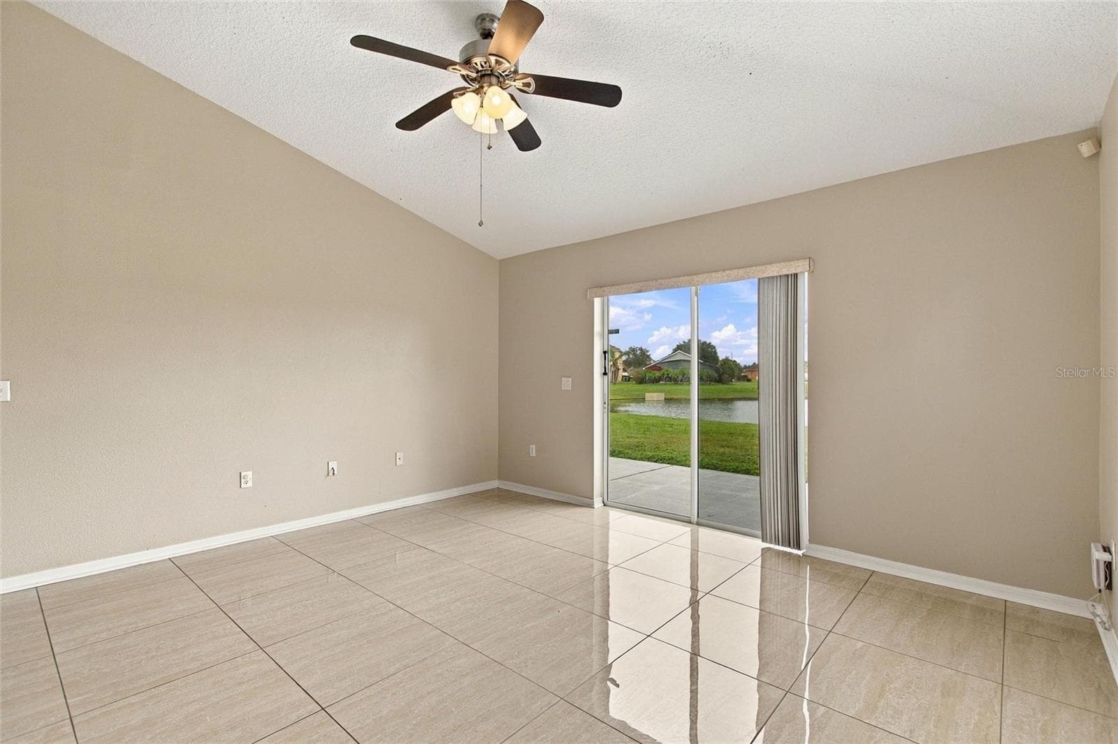 Single Family Residence at 2317 WALNUT CANYON DR, KISSIMMEE, photo 23 of 44