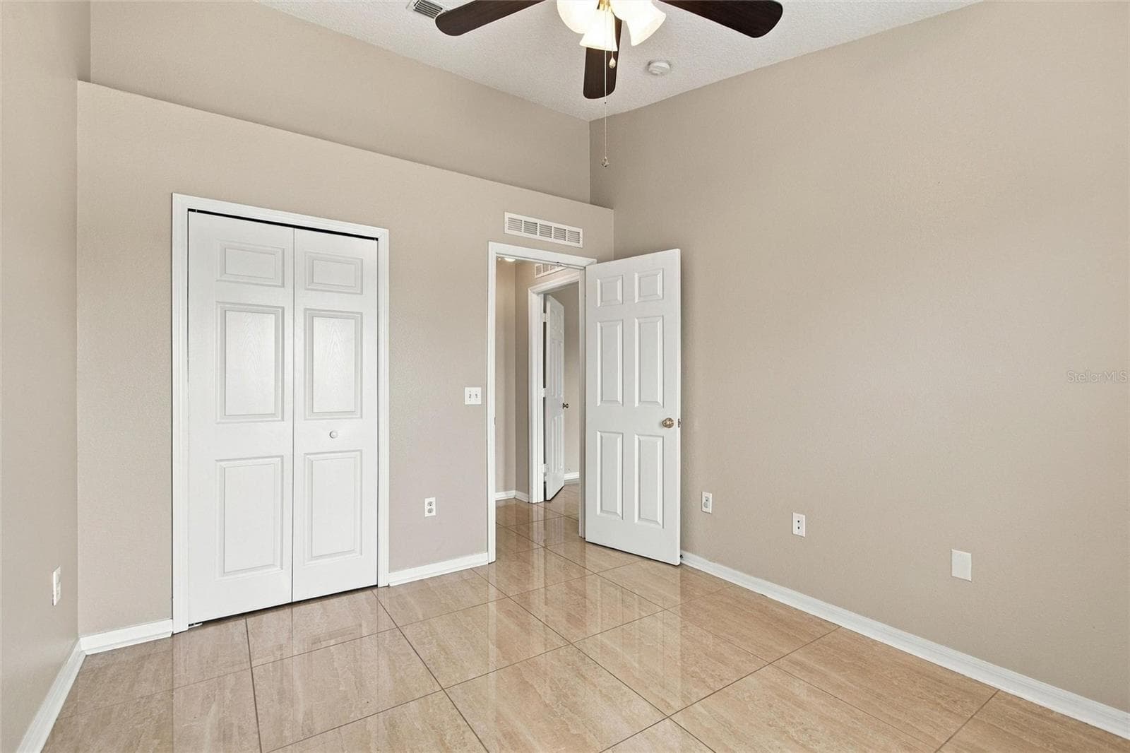 Single Family Residence at 2317 WALNUT CANYON DR, KISSIMMEE, photo 27 of 44