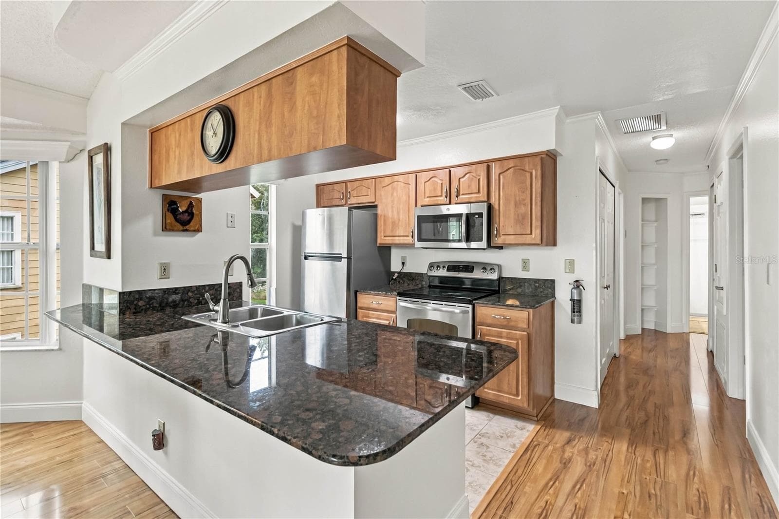 Condominium at 2478 SWEETWATER CLUB CIR #92, KISSIMMEE, photo 6 of 33