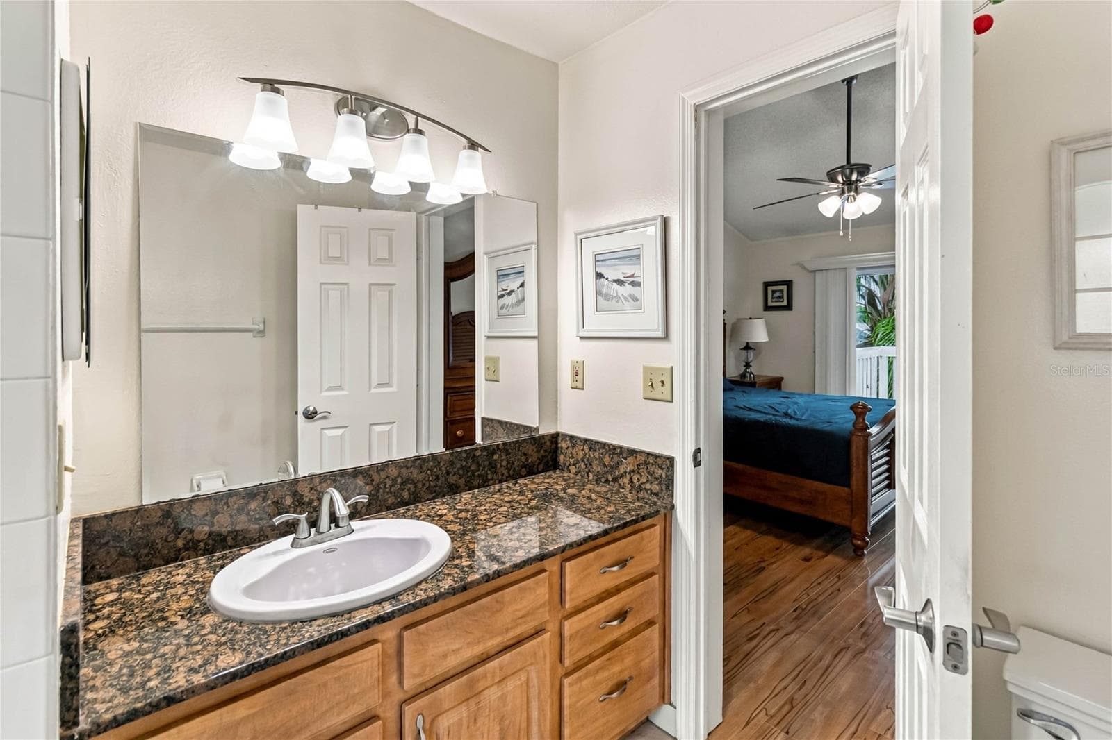 Guest bath - 2478 SWEETWATER CLUB CIR #92, KISSIMMEE