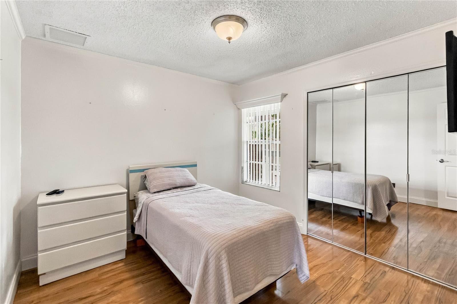 Guest room - 2478 SWEETWATER CLUB CIR #92, KISSIMMEE