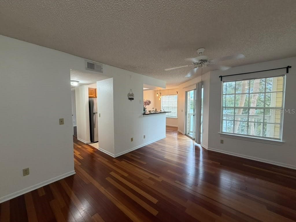 Family Room - 1037 S HIAWASSEE RD #2824, ORLANDO