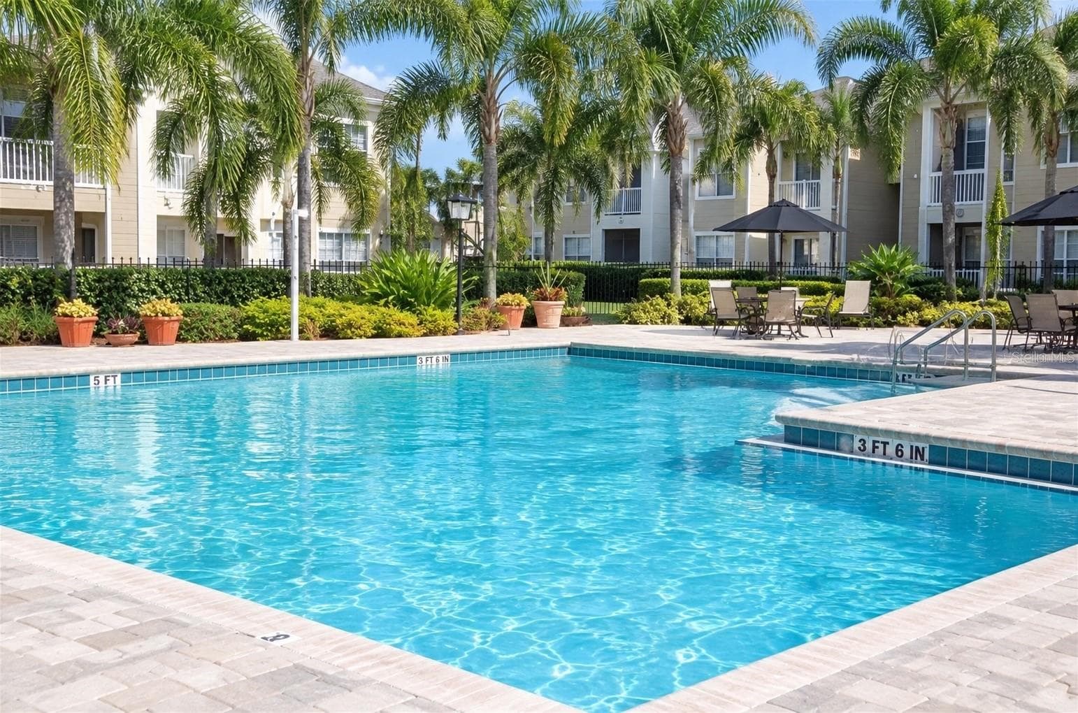 Pool - 1037 S HIAWASSEE RD #2824, ORLANDO