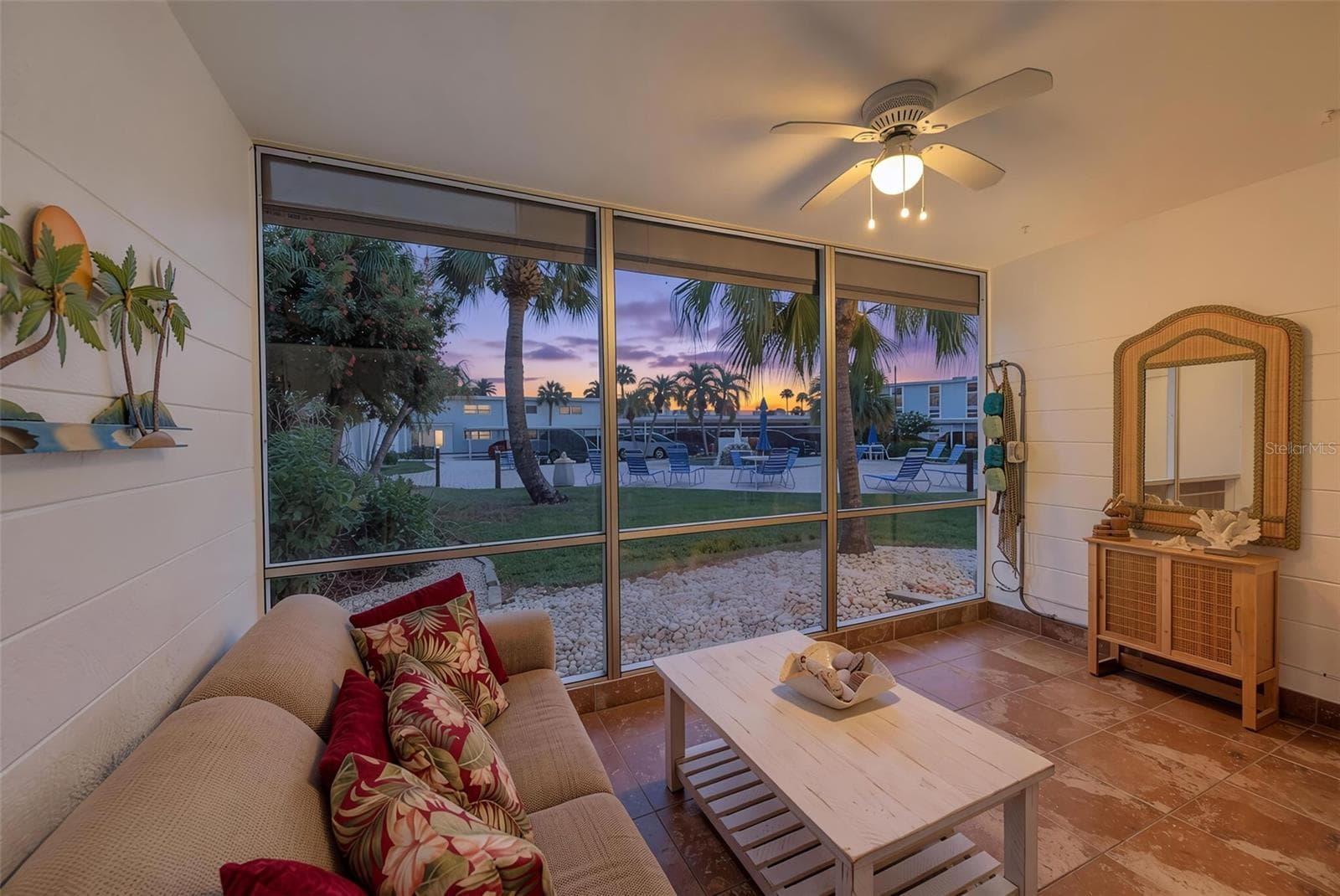 Screen Enclosed Porch - 6201 2ND ST E #74, ST PETE BEACH