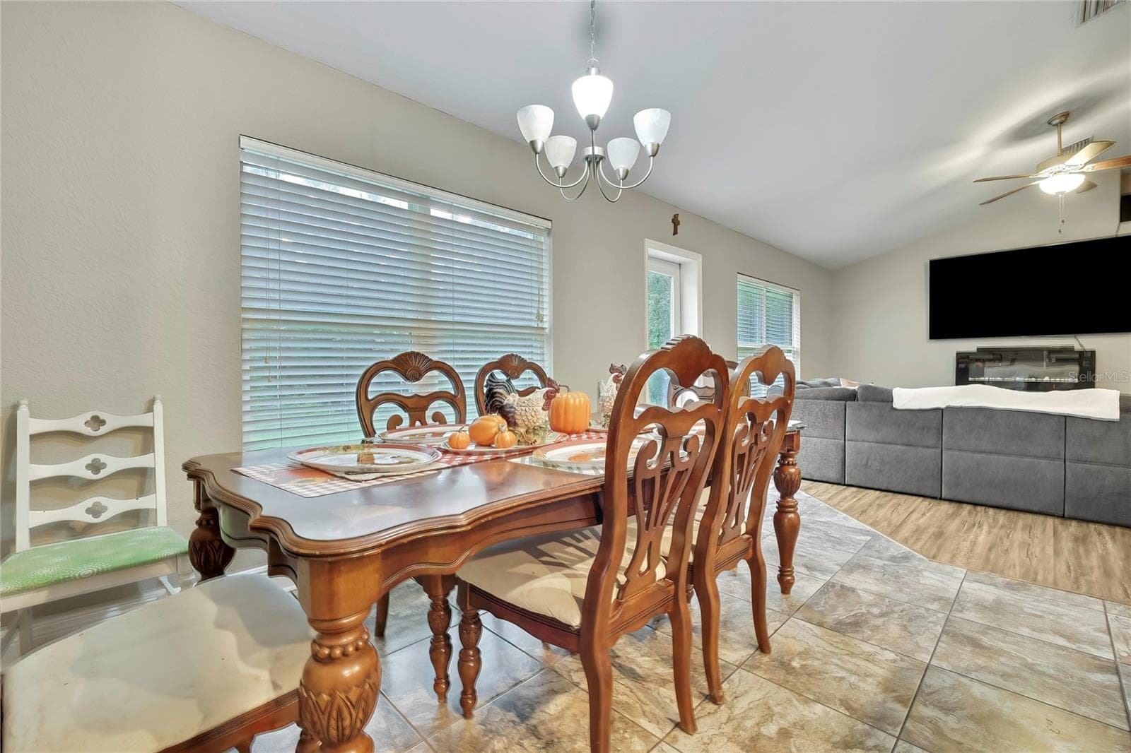 Single Family Residence at 12342 QUIGLEY AVE, WEEKI WACHEE, photo 9 of 30