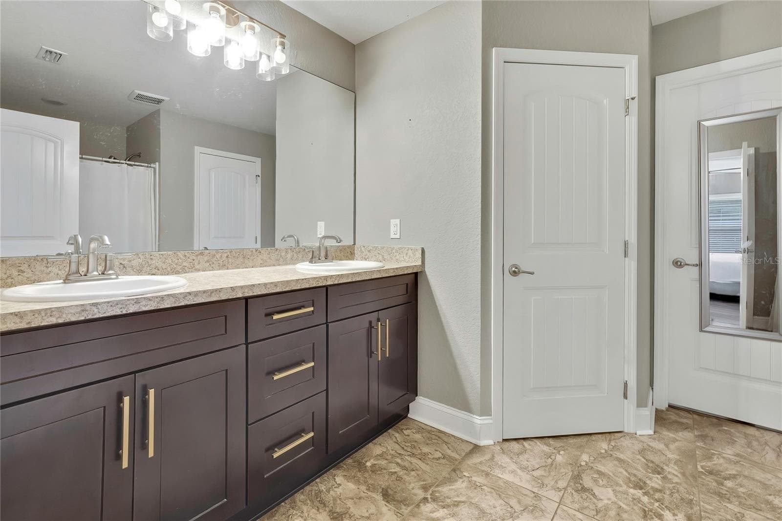 Single Family Residence at 12342 QUIGLEY AVE, WEEKI WACHEE, photo 18 of 30