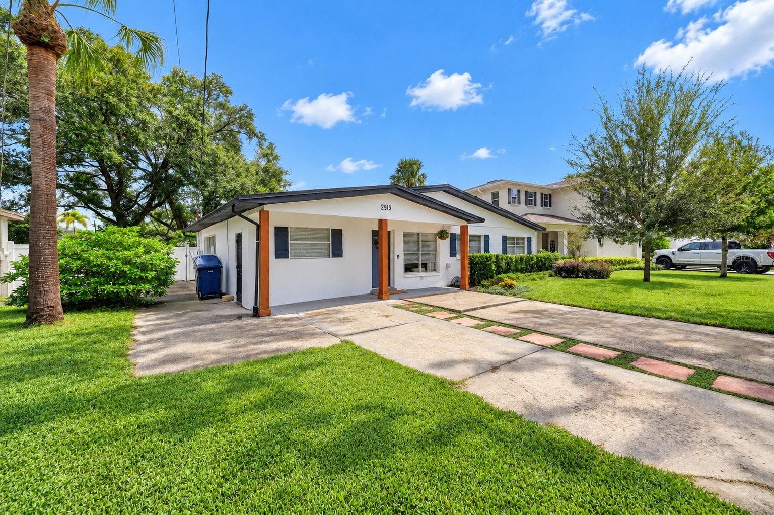 Single Family Residence at 2913 W ELROD AVE, TAMPA, photo 2 of 33