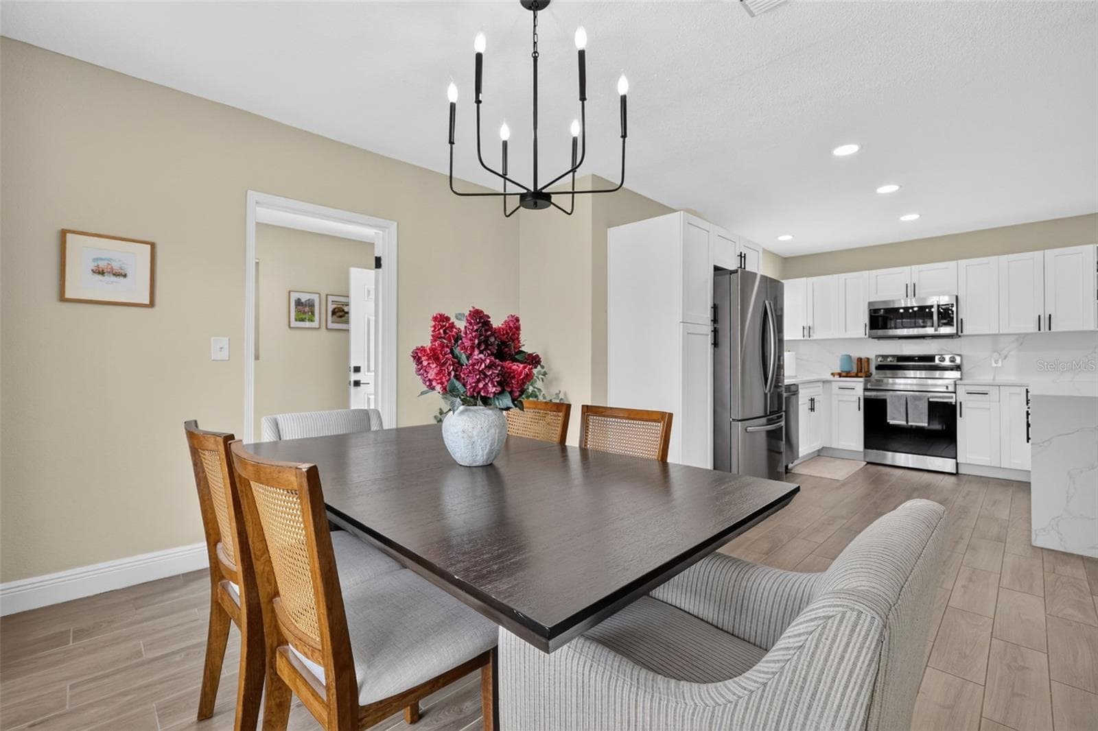 Single Family Residence at 2913 W ELROD AVE, TAMPA, photo 14 of 33