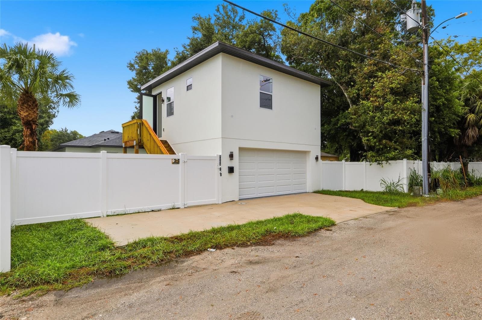 ADU with separate entrance - 926 11TH AVE S, ST PETERSBURG