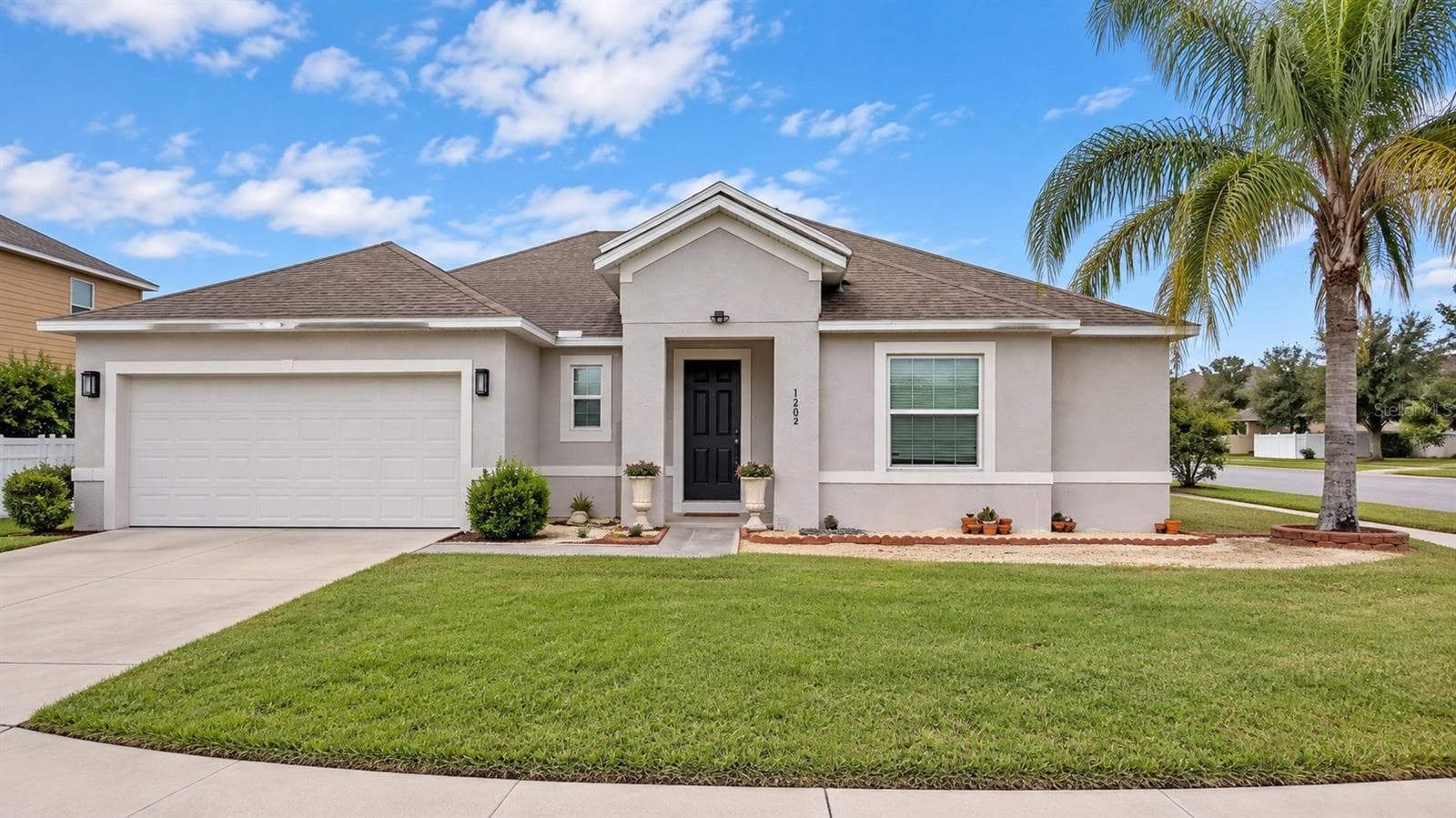 1202 HILLBRIDGE DR