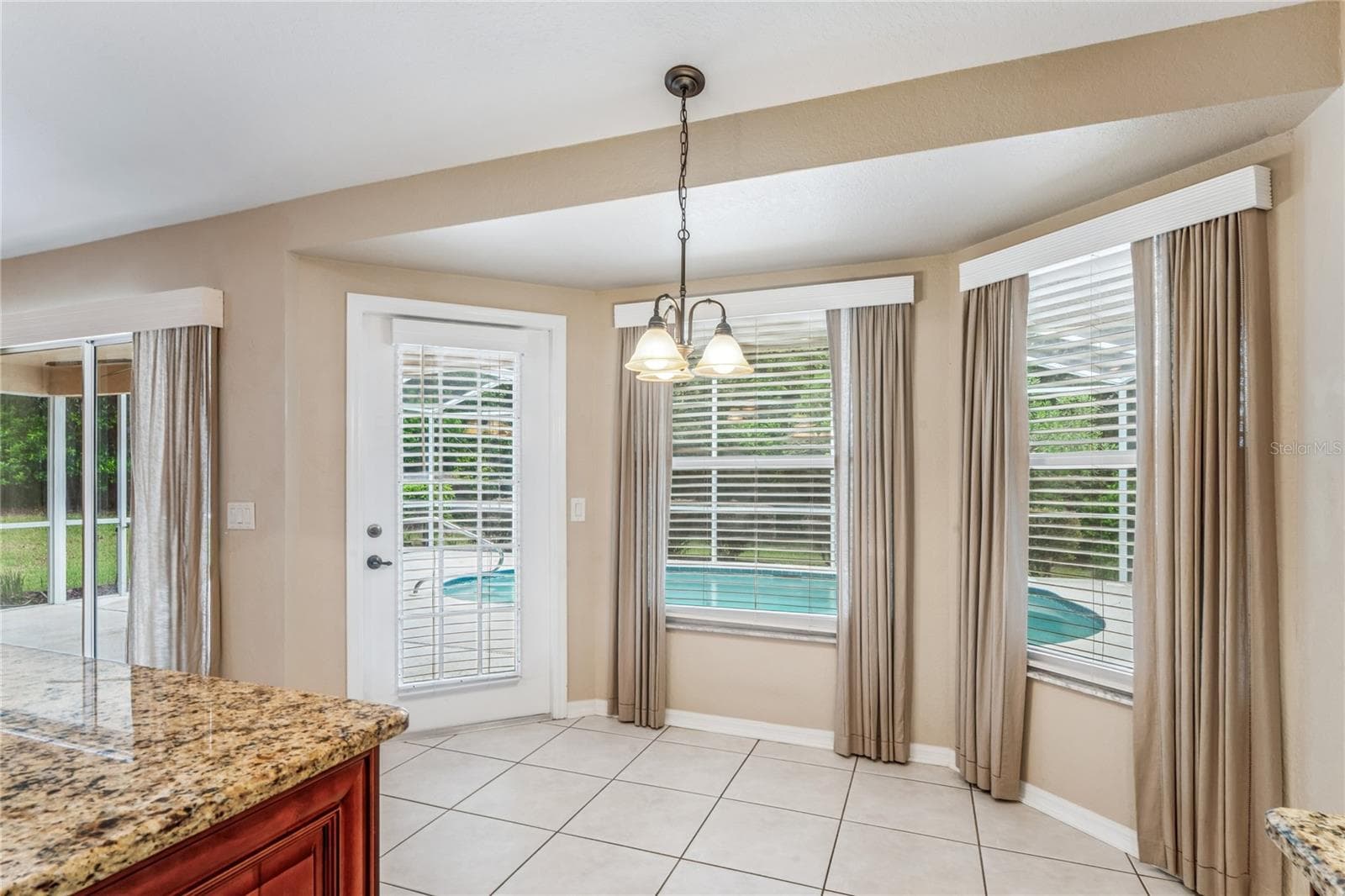 Breakfast Area - 14433 LINDEN DR, SPRING HILL