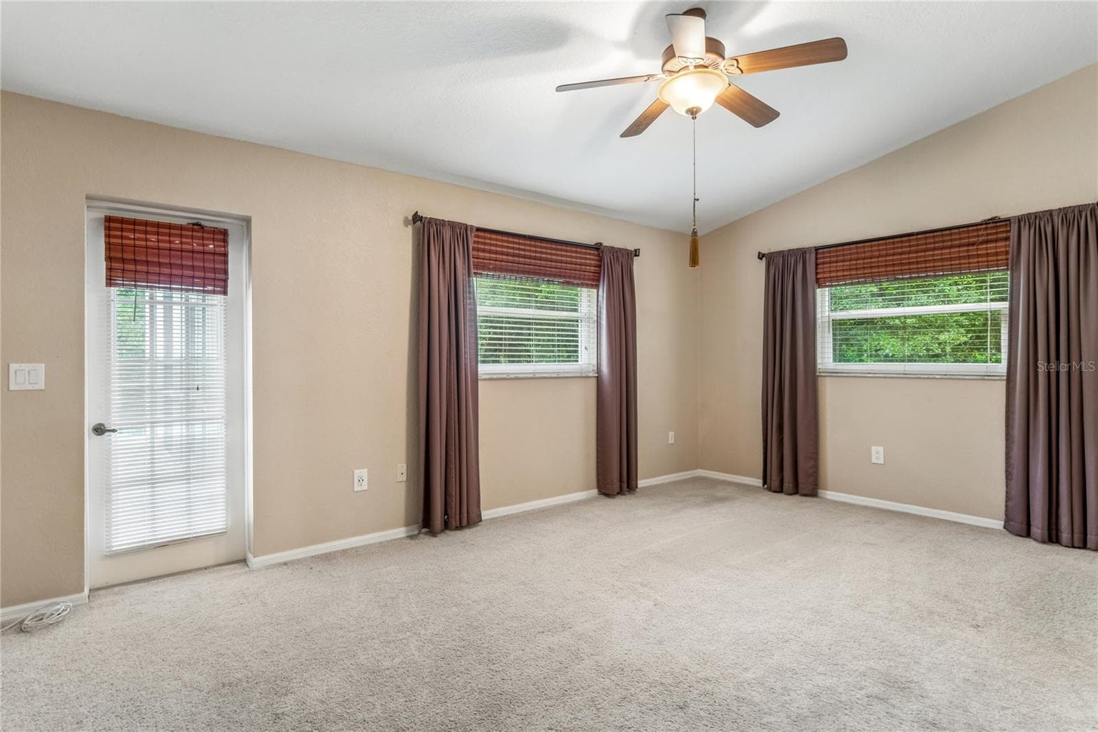 Primary Bedroom - 14433 LINDEN DR, SPRING HILL
