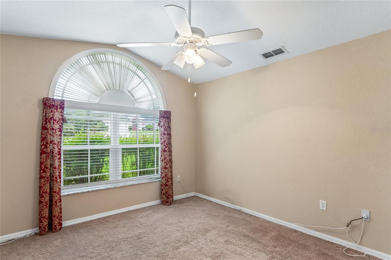 Single Family Residence at 14433 LINDEN DR, SPRING HILL, photo 38 of 75